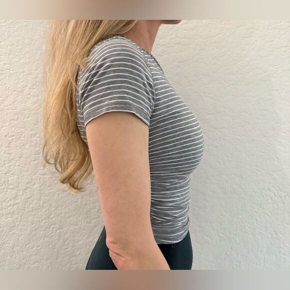 Lululemon All it Takes Striped Short-Sleeve Fitted Top (Size Likely 2 or 4) - Picture 4 of 6
